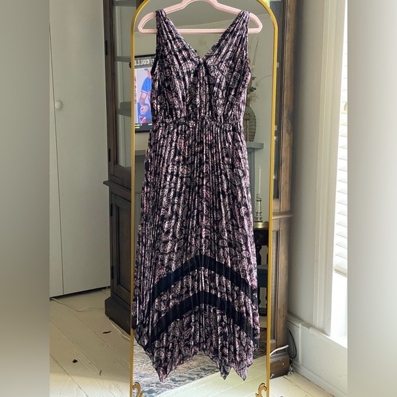 The Kooples NWT BLACK AND PINK PAISLEY PRINT PLEATED LONG DRESS W/ Lace Detail - Picture 8 of 9